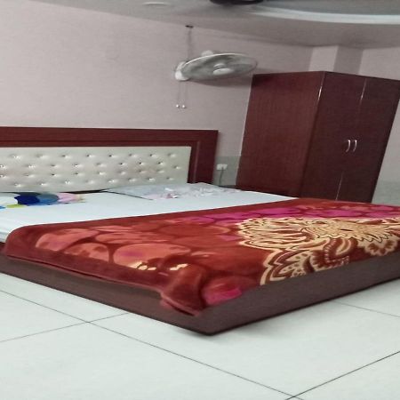 Hotel Kings, Rohtak エクステリア 写真