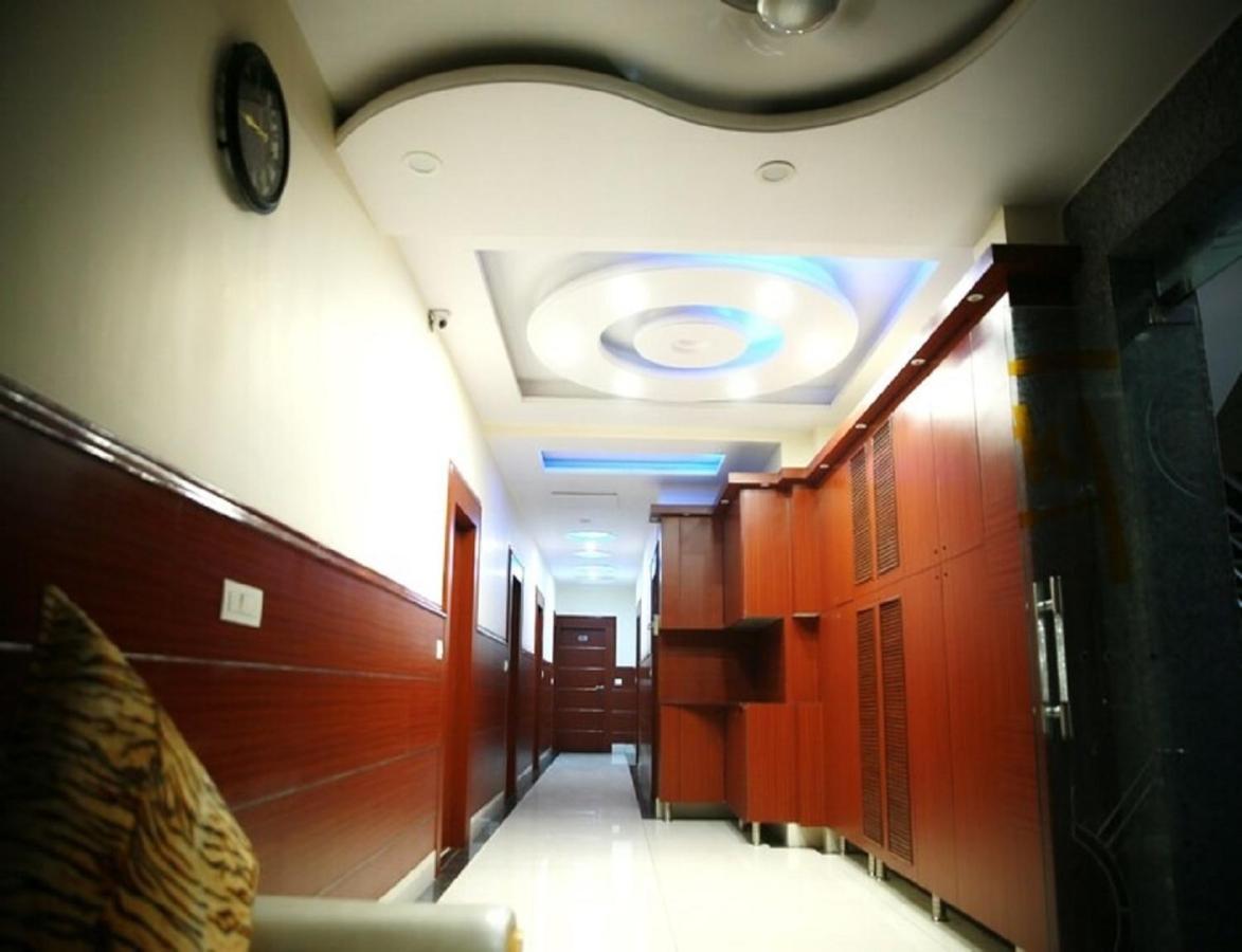 Hotel Kings, Rohtak エクステリア 写真