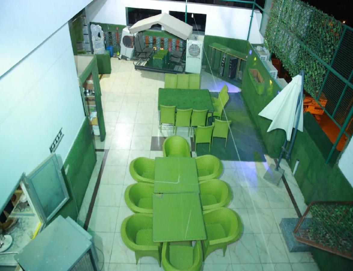 Hotel Kings, Rohtak エクステリア 写真