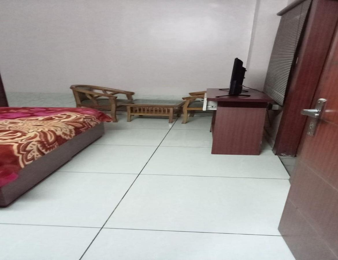 Hotel Kings, Rohtak エクステリア 写真